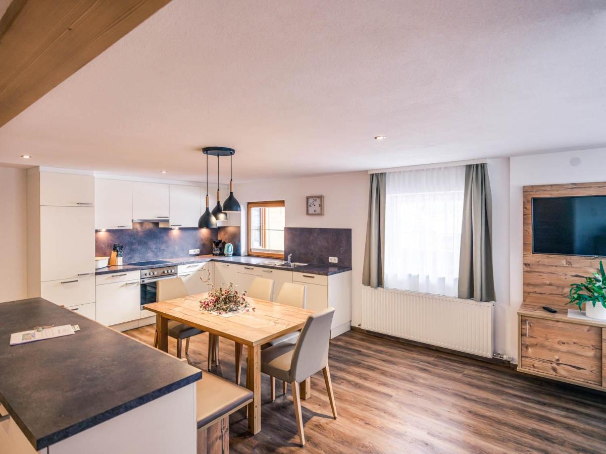 Haus Kristall Tannheim Εξωτερικό φωτογραφία