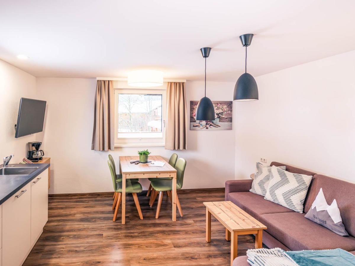 Haus Kristall Tannheim Εξωτερικό φωτογραφία